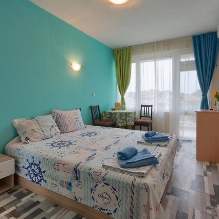 Kazlarov Guest House Kiten  Zewnętrze zdjęcie