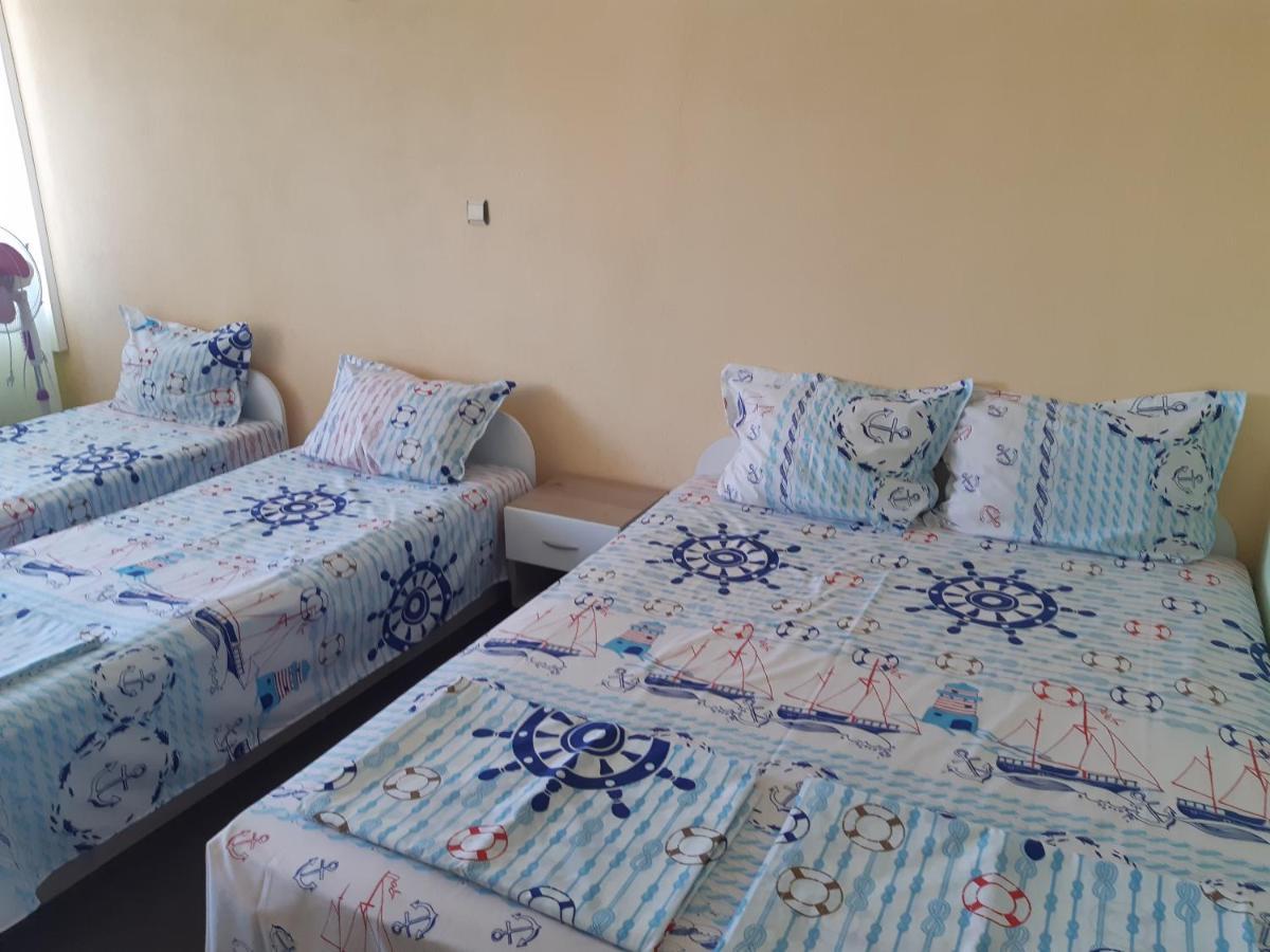 Kazlarov Guest House Kiten  Zewnętrze zdjęcie