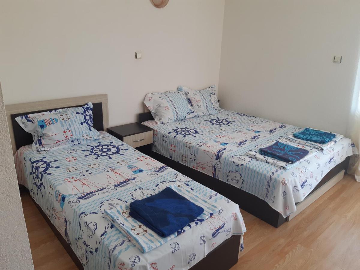 Kazlarov Guest House Kiten  Zewnętrze zdjęcie