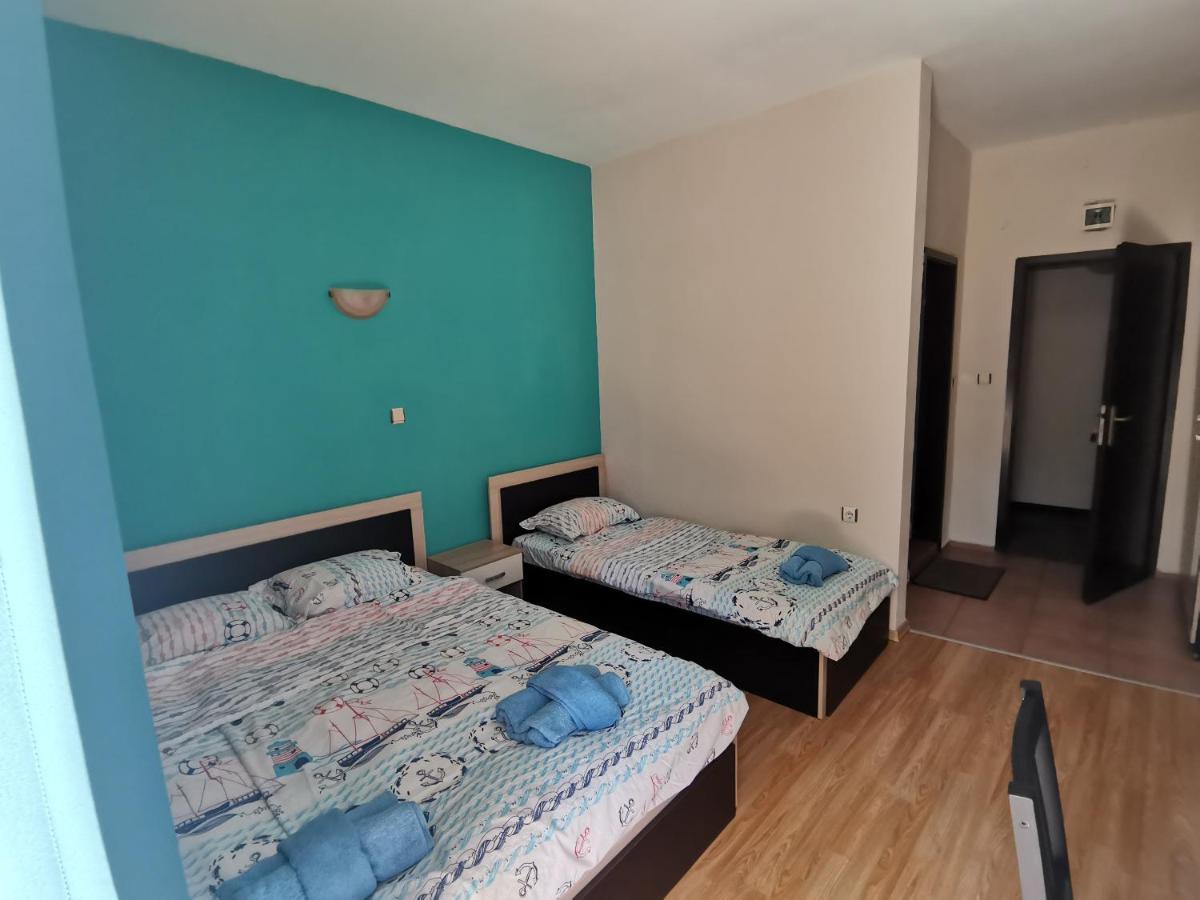 Kazlarov Guest House Kiten  Zewnętrze zdjęcie