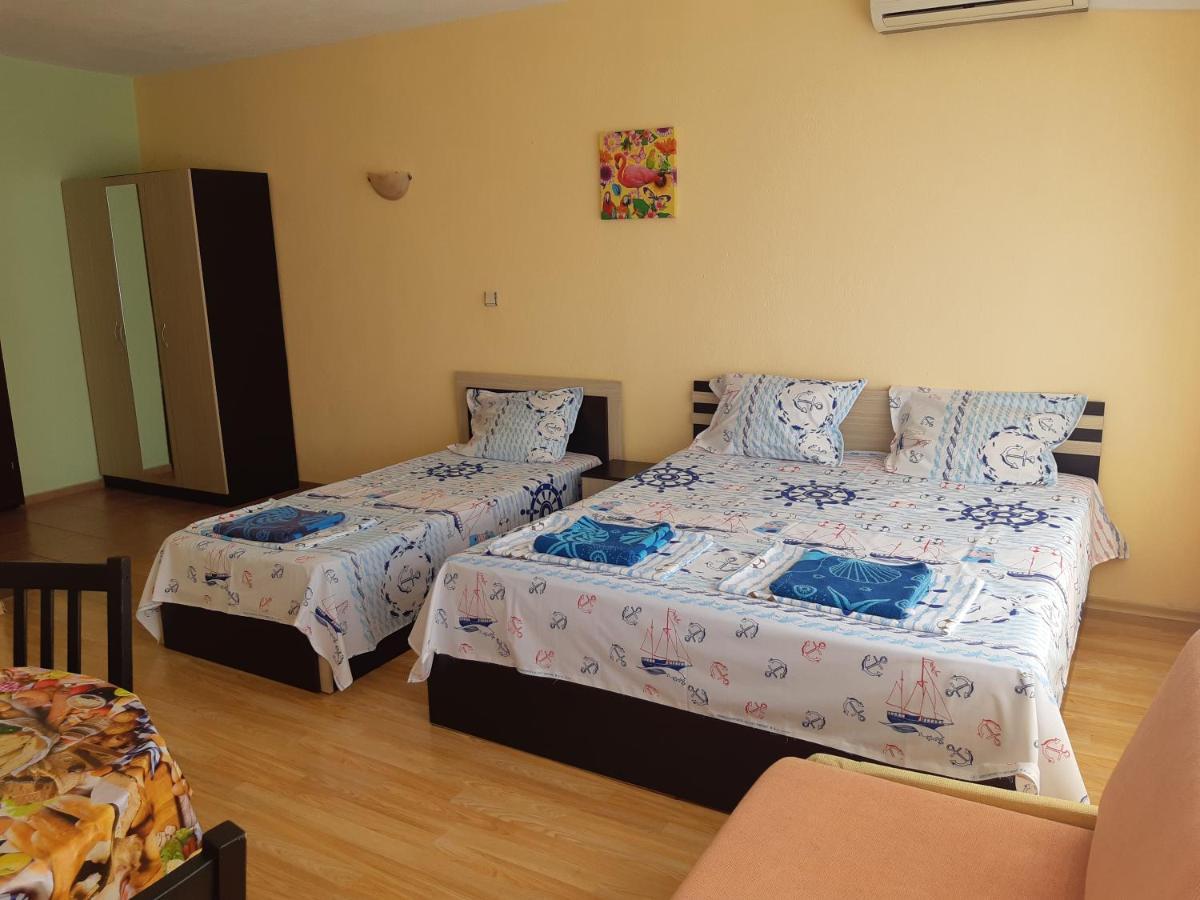 Kazlarov Guest House Kiten  Zewnętrze zdjęcie