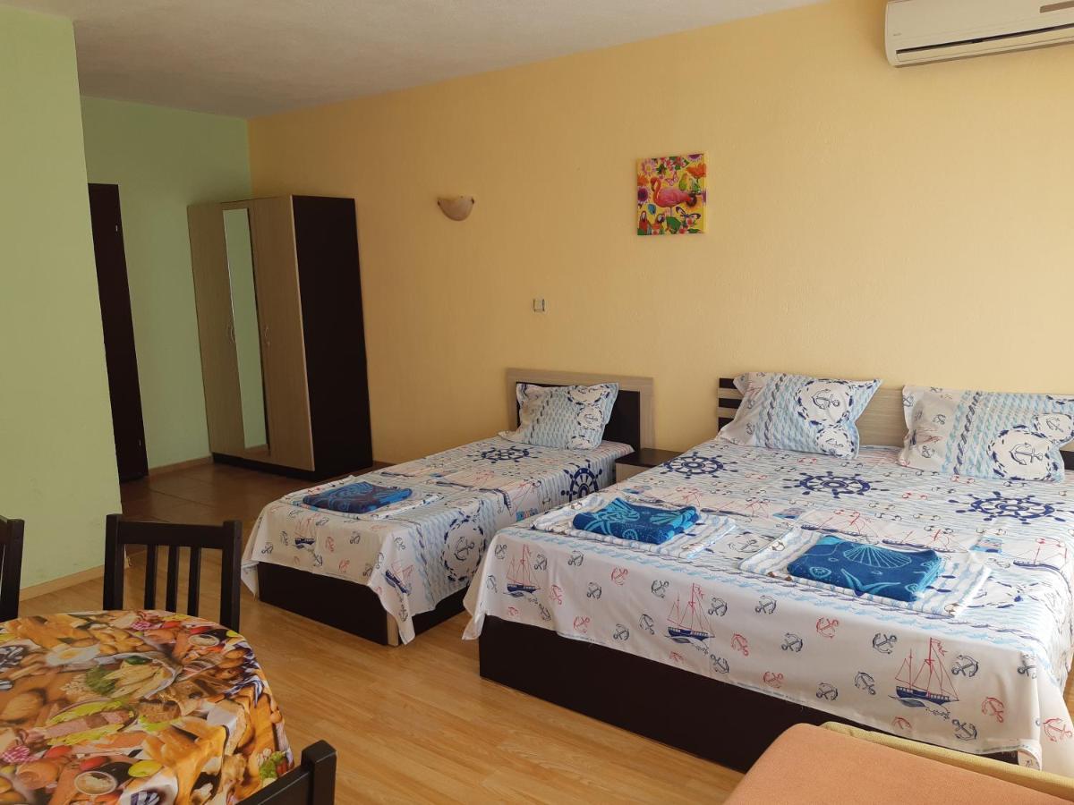 Kazlarov Guest House Kiten  Zewnętrze zdjęcie