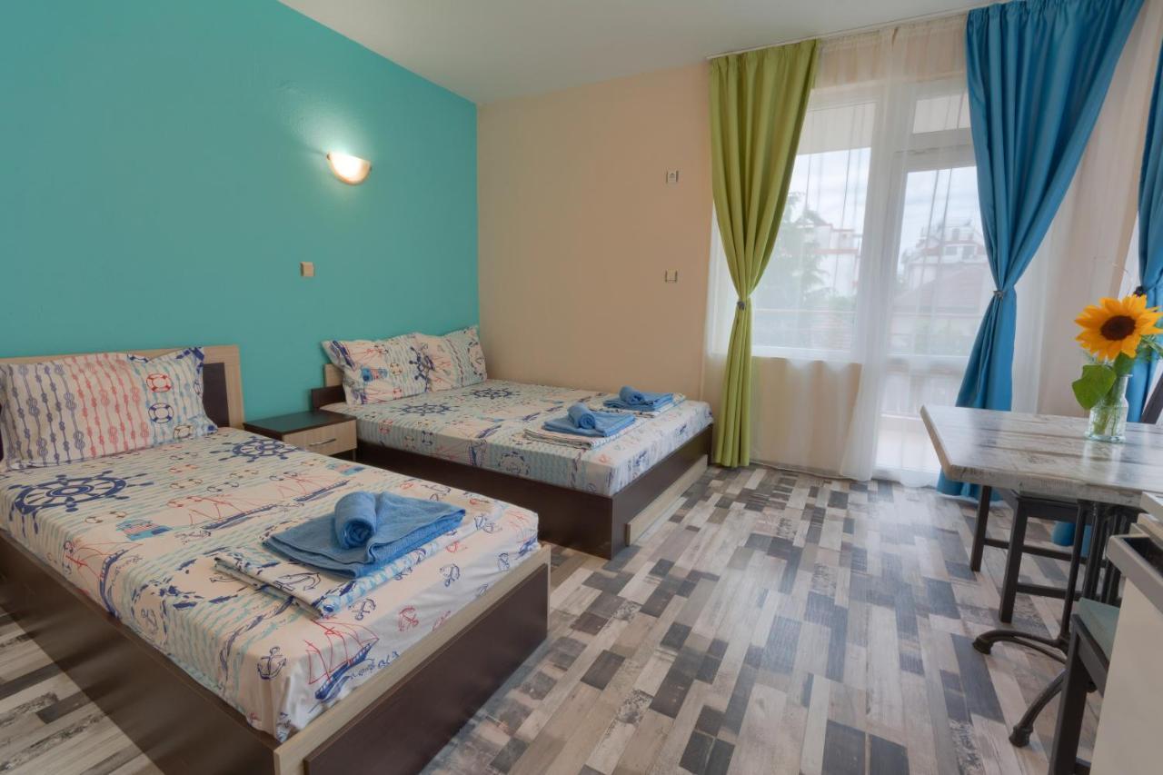 Kazlarov Guest House Kiten  Zewnętrze zdjęcie