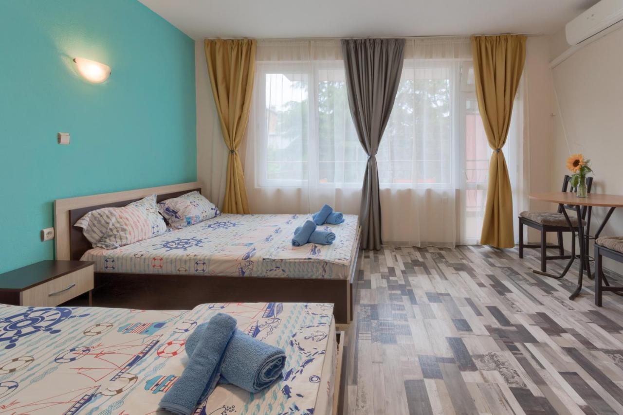 Kazlarov Guest House Kiten  Zewnętrze zdjęcie