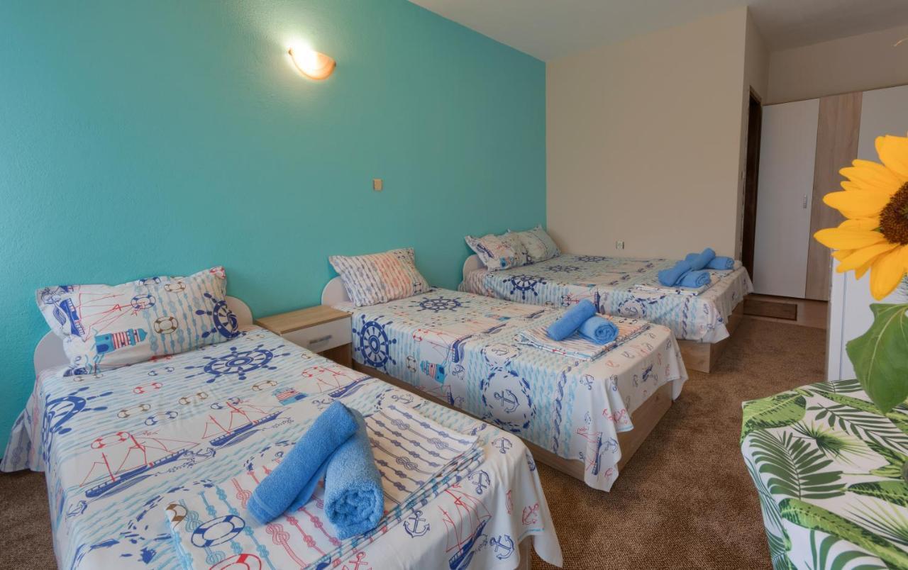 Kazlarov Guest House Kiten  Zewnętrze zdjęcie