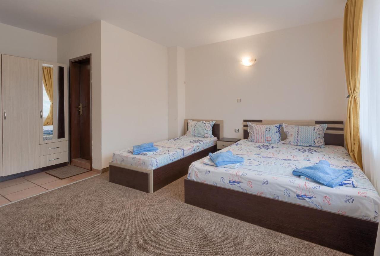 Kazlarov Guest House Kiten  Zewnętrze zdjęcie
