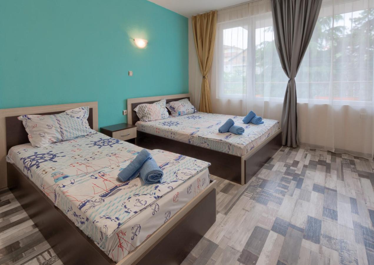 Kazlarov Guest House Kiten  Zewnętrze zdjęcie
