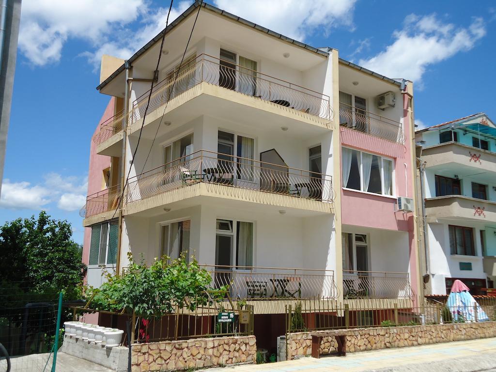 Kazlarov Guest House Kiten  Zewnętrze zdjęcie