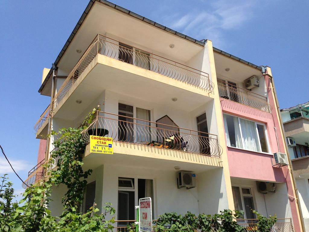 Kazlarov Guest House Kiten  Zewnętrze zdjęcie